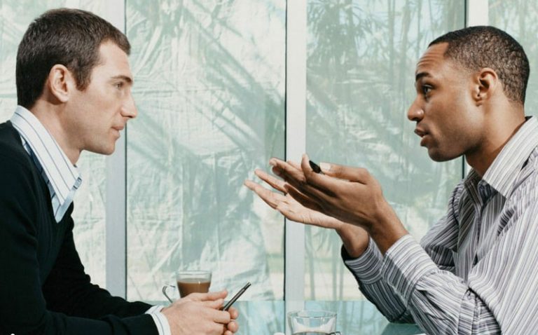 6 cách giúp CTV Bất động sản lắng nghe khách hàng tốt nhất