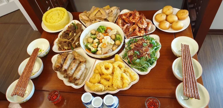 Văn khấn mùng 1 tháng 3 âm lịch 2023 cúng thần linh và gia tiên chi tiết nhất