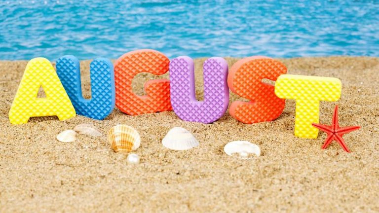 Lời chúc đầu tháng 8 may mắn và ý nghĩa nhất