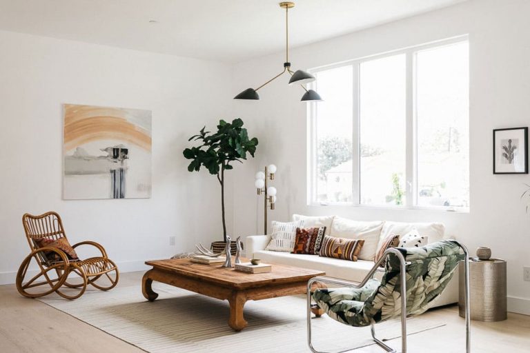 Có nên mua nhà tháng cô hồn không?